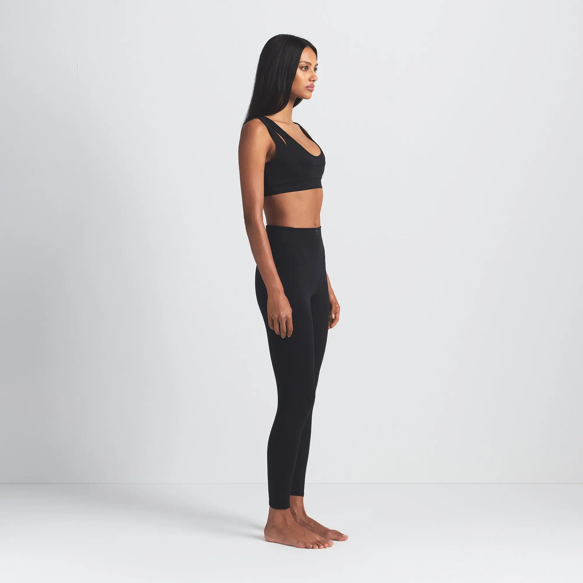 V-Line 26" Legging - Image 4