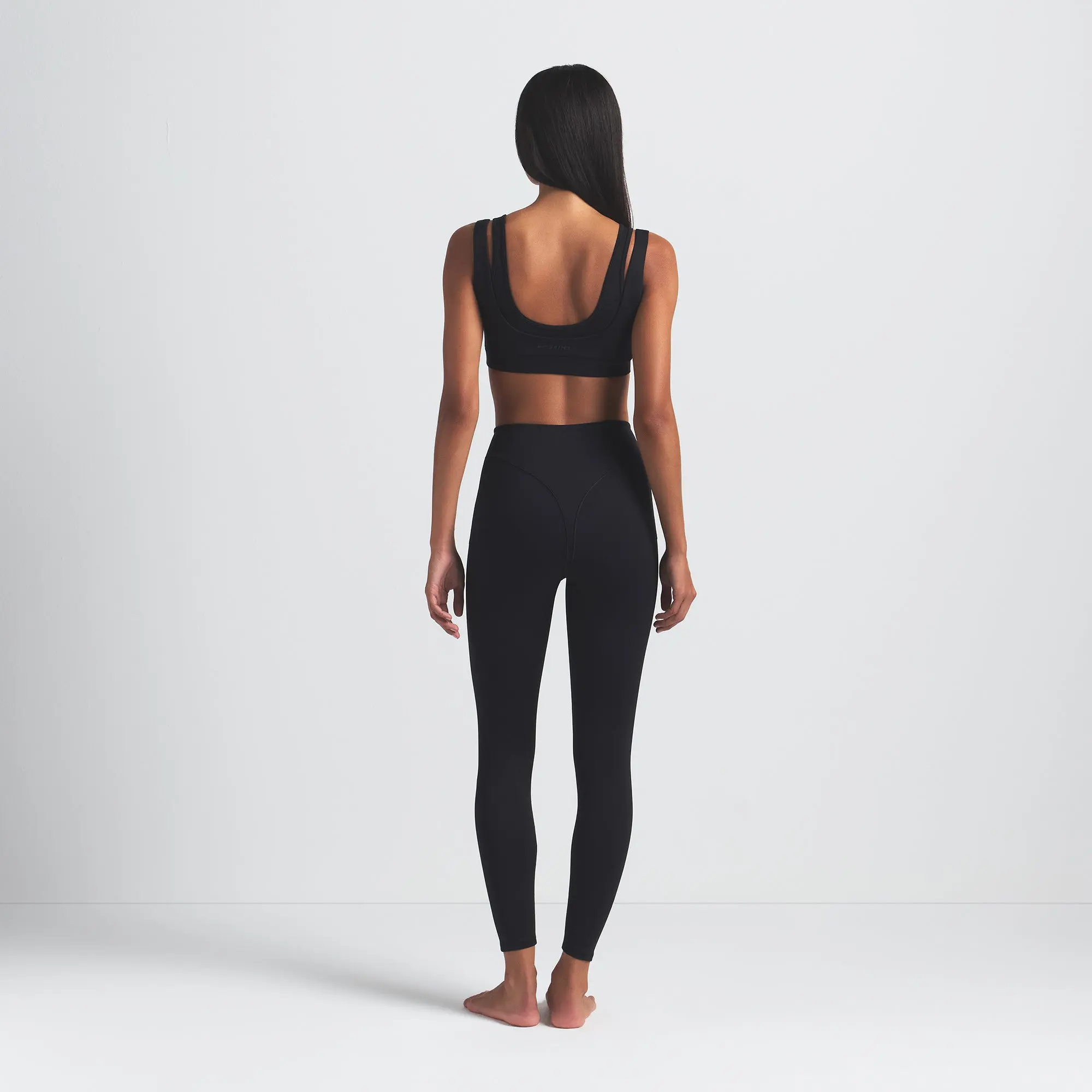 V-Line 26" Legging - Image 6