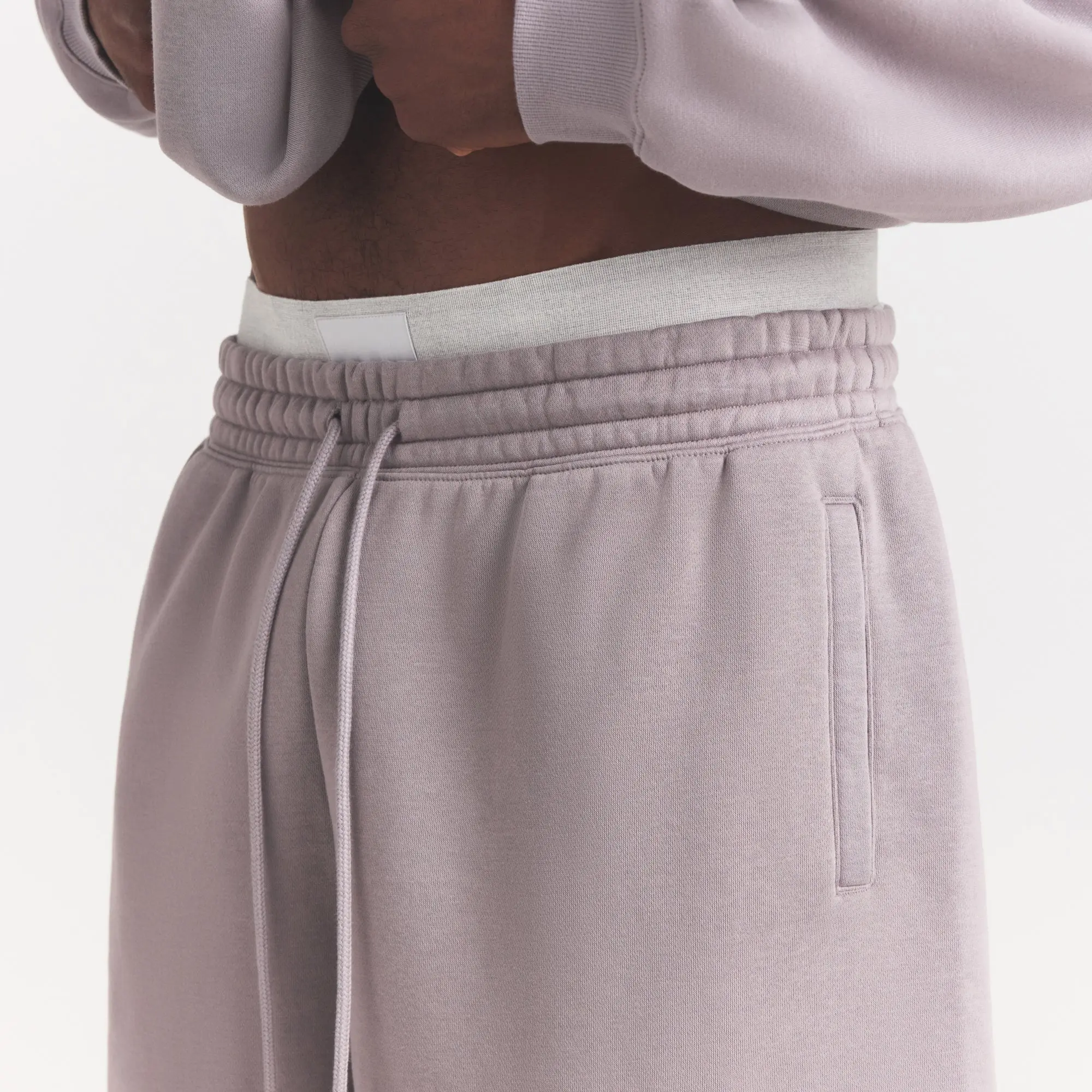 Mens Relaxed Short - Image 3