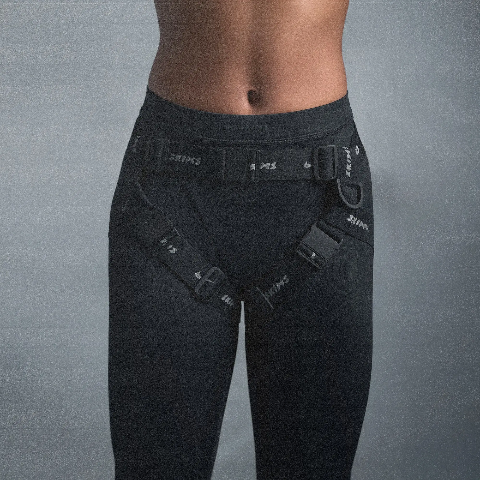 V-Line 26" Legging - Image 8