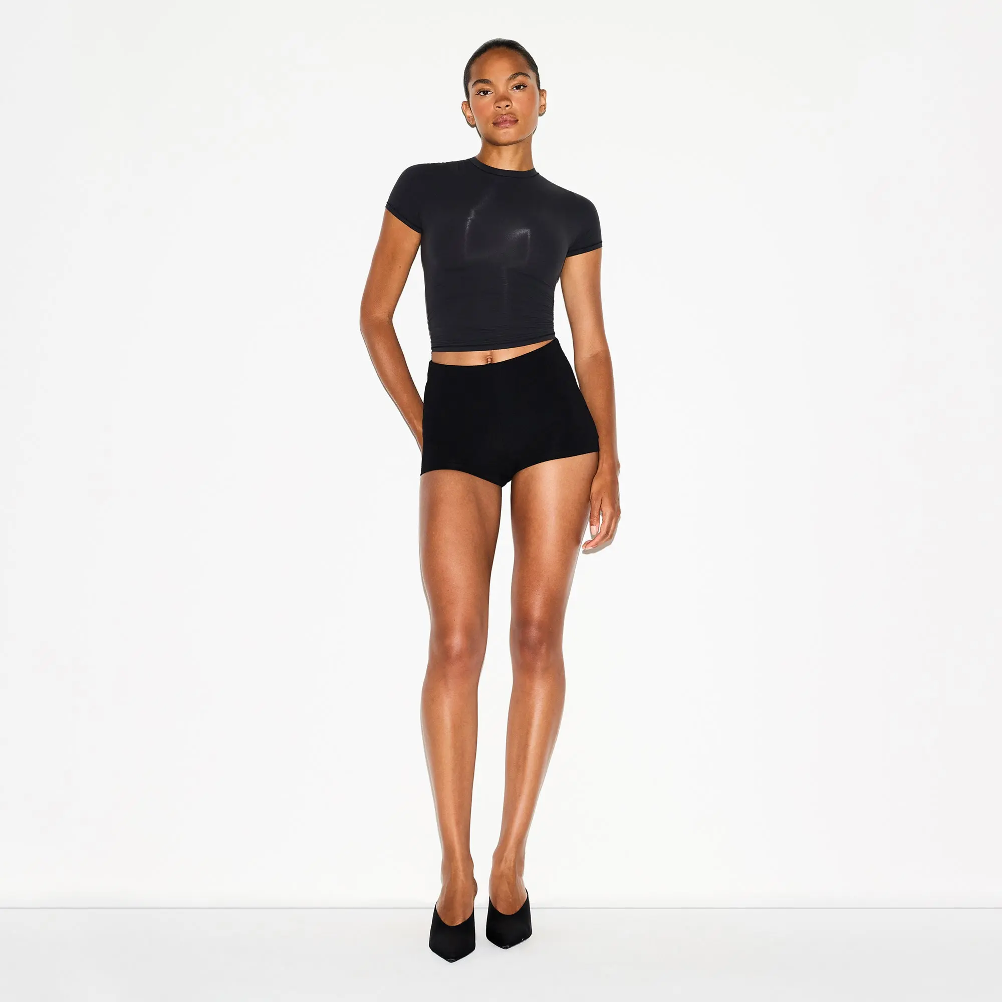 High-Waisted Hot Short - Image 4