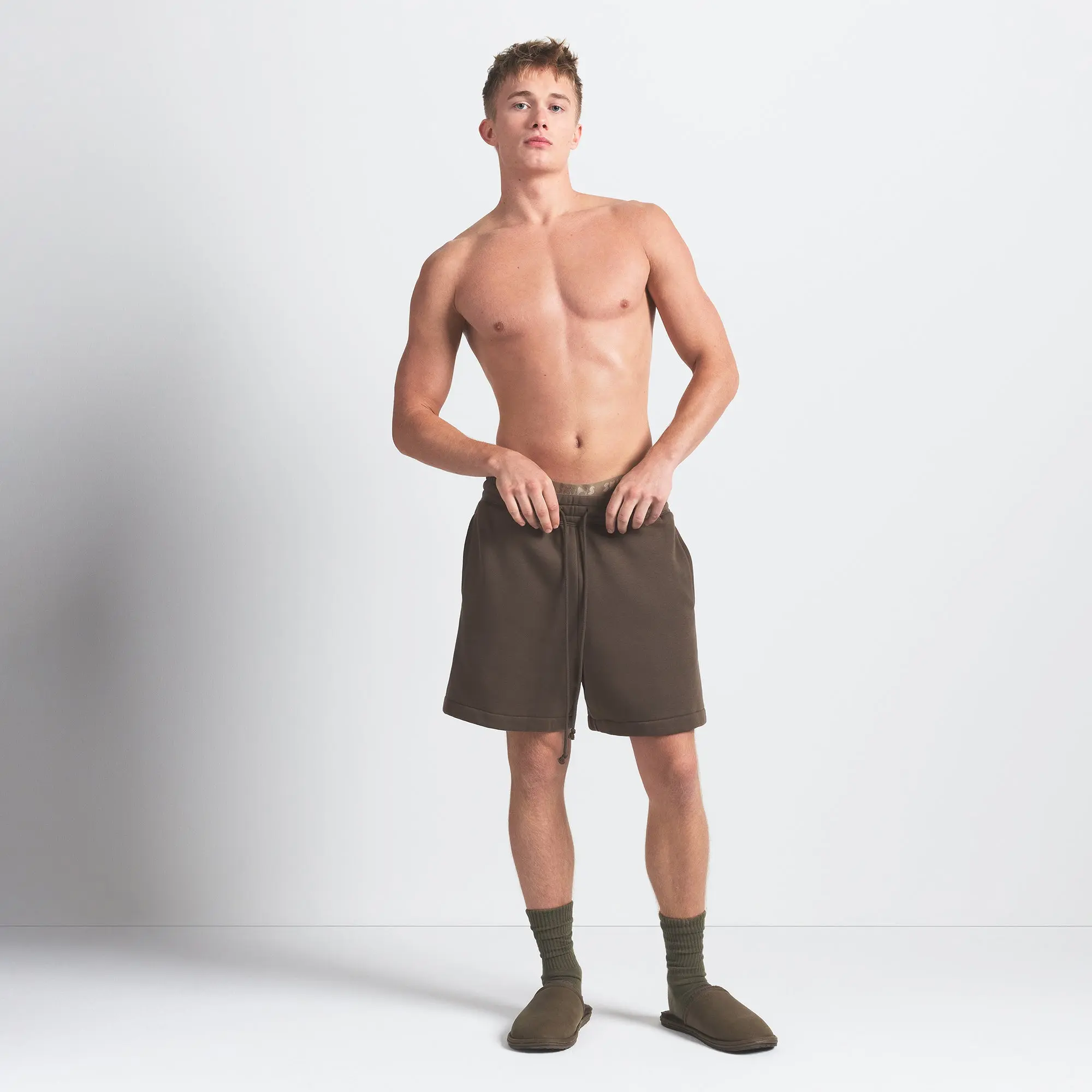 Mens Relaxed Short - Image 4