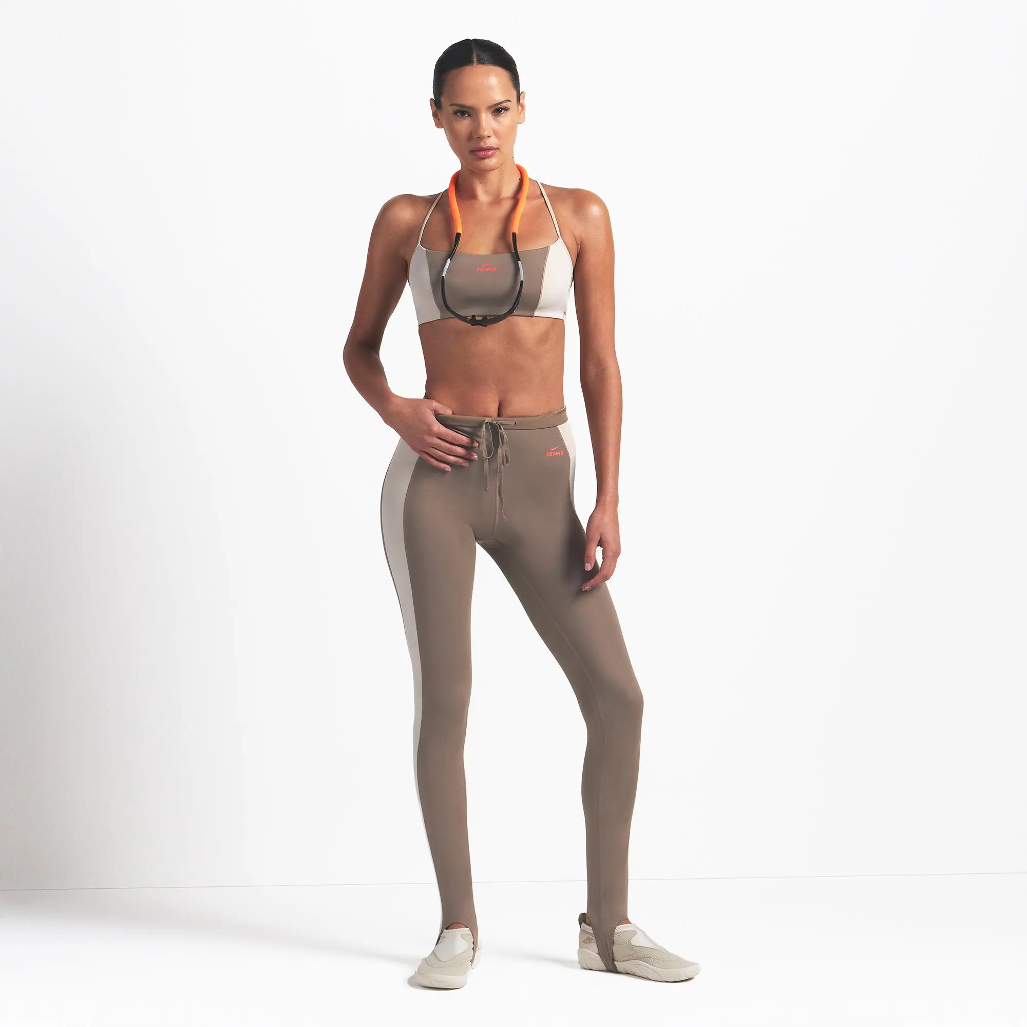 Drawcord Stirrup 26" Legging