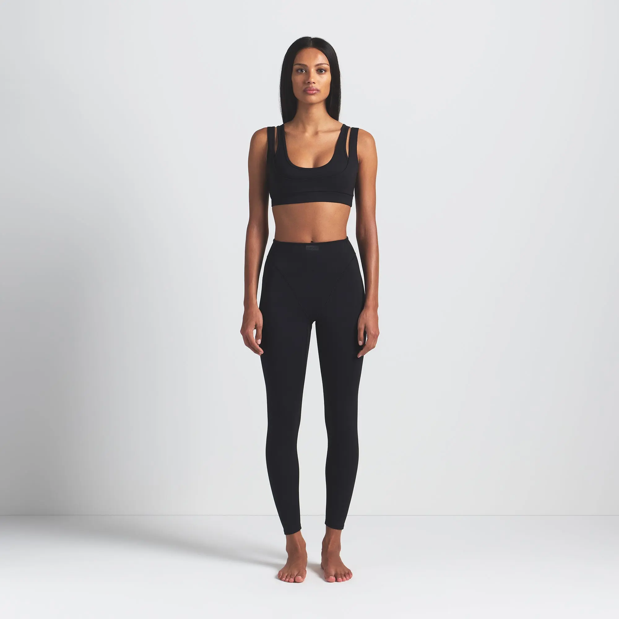 V-Line 26" Legging - Image 3