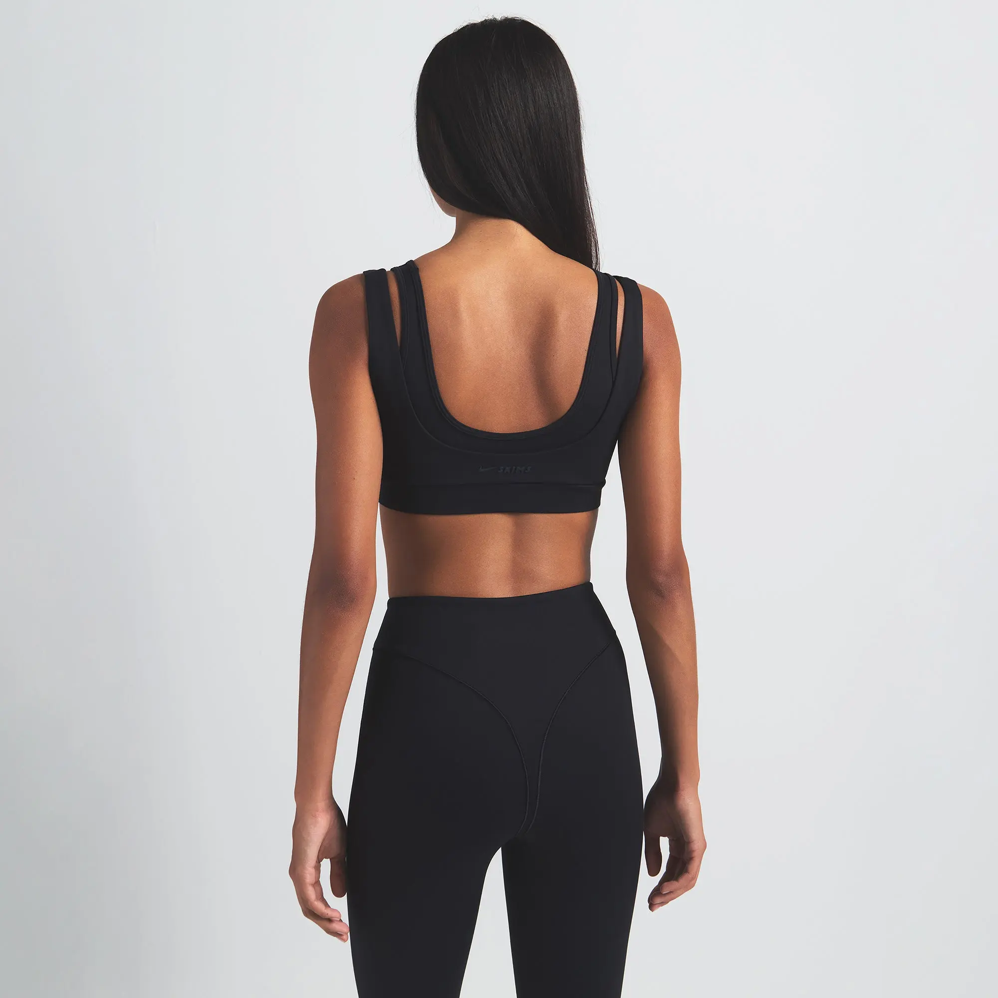 V-Line 26" Legging - Image 5
